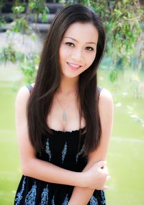 Aurora Snow Momaposs